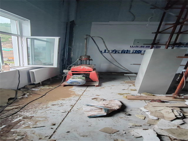 余庆地基基础下沉墙体裂缝加固注浆顶升施工